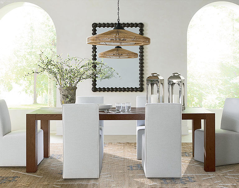 Liam dining table setting