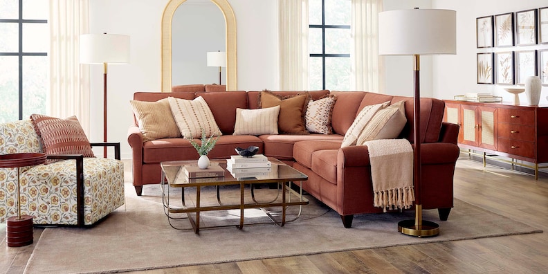 Fields Side Table image number 3