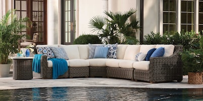 Oasis Outdoor Wicker Sectional